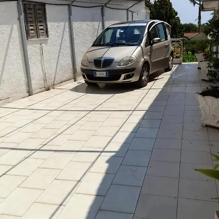 Villa Chanel Capo Vaticano בית נופש